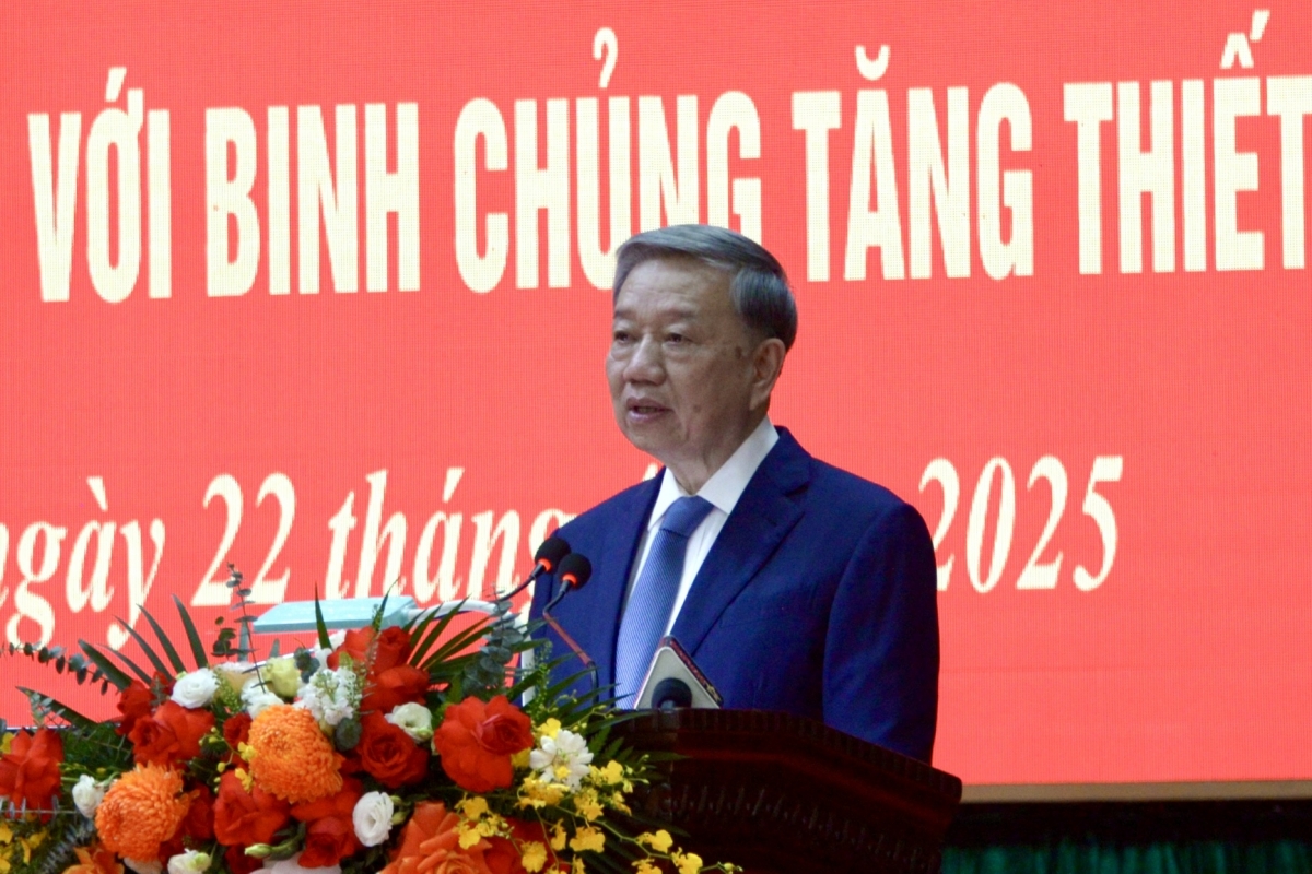 Tổng Bí thư: Binh chủng Tăng thiết giáp phải thật sự là lực lượng đột kích mạnh